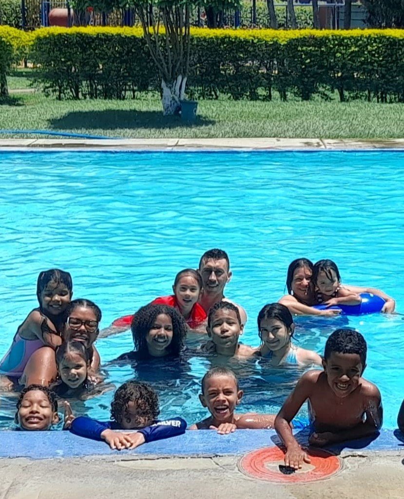 Tarde de piscina — componente recreación CAR